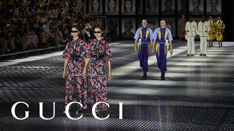 gucci e la tecnología|gucci fashion shows.